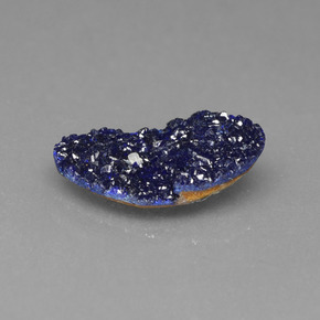 Druse d'azurite bleu naturelle forme fantaisie, 1,97 ct, opaque