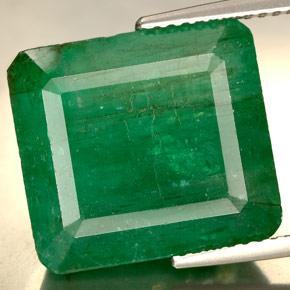 Émeraude Vert naturelle Taille émeraude, 13.71 ct, SI-I1