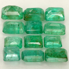 Achetez naturel ct vert émeraude gems, taille émeraude, en provenance colombie chez gemselect. en stock, livraison internationale!
