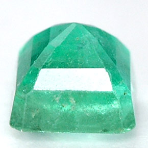 Émeraude vert naturelle taille émeraude, 0,80 ct, SI-I1