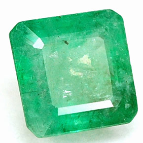 Émeraude vert naturelle taille émeraude, 0,63 ct, I1