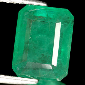 Émeraude vert naturelle taille émeraude, 2,54 ct, I1