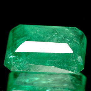 Émeraude vert naturelle taille émeraude, 2,35 ct, I1