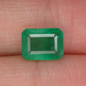Émeraude vert naturelle taille émeraude, 1,50 ct, SI-I1