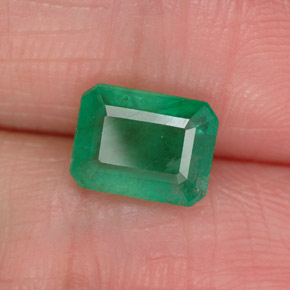 Émeraude vert naturelle taille émeraude, 1,50 ct, SI-I1