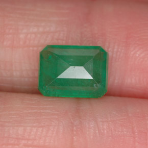 Émeraude vert naturelle taille émeraude, 1,50 ct, SI-I1