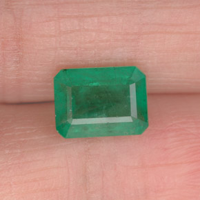 Émeraude vert naturelle taille émeraude, 1,63 ct, I1