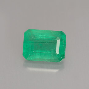 Émeraude vert naturelle taille émeraude, 1,59 ct, I1