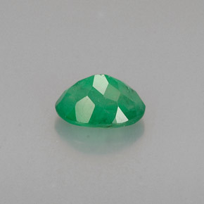 Émeraude Vert naturelle Coupe ovale, 0.50 ct, SI-I1