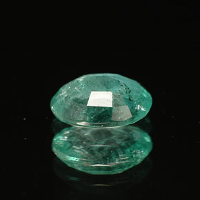 Émeraude vert naturelle coupe ovale, 0,64 ct, I1