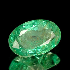 Émeraude vert naturelle coupe ovale, 0,32 ct, I1