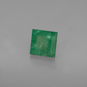Émeraude vert naturelle carré, 0,77 ct, I1