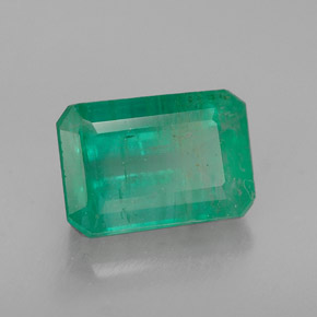 Émeraude vert naturelle taille émeraude, 1,93 ct, I1