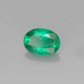 Émeraude Vert naturelle Coupe ovale, 0.83 ct, SI-I1