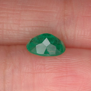 Émeraude vert naturelle coupe ovale, 0,76 ct, SI-I1