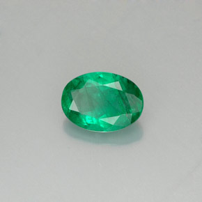 Émeraude Vert naturelle Coupe ovale, 0.71 ct, SI-I1