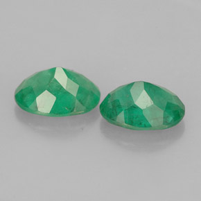 Achetez naturel ct vert émeraude gems, coupe ovale, en provenance colombie chez gemselect. en stock, livraison internationale!