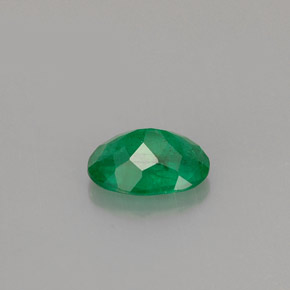Émeraude vert naturelle coupe ovale, 0,67 ct, I1