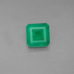 Émeraude vert naturelle taille émeraude, 0,63 ct, I1