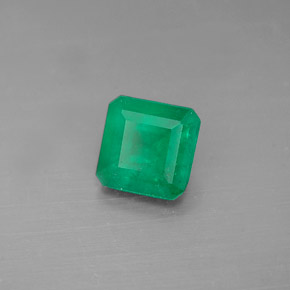 Émeraude vert naturelle taille émeraude, 0,63 ct, I1