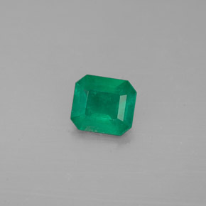 Émeraude vert naturelle taille émeraude, 0,47 ct, I1