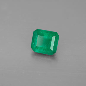 Émeraude vert naturelle taille émeraude, 0,47 ct, I1