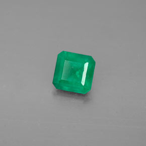 Émeraude vert naturelle taille émeraude, 0,47 ct, I1