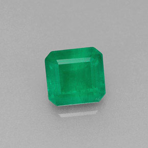 Émeraude vert naturelle taille émeraude, 0,46 ct, I1