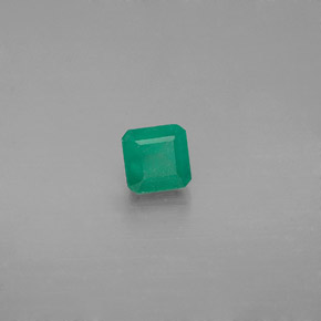 Émeraude vert naturelle taille émeraude, 0,48 ct, I1