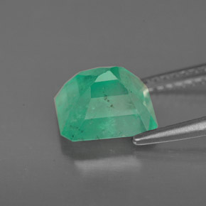Émeraude vert naturelle taille émeraude, 2,09 ct, I1