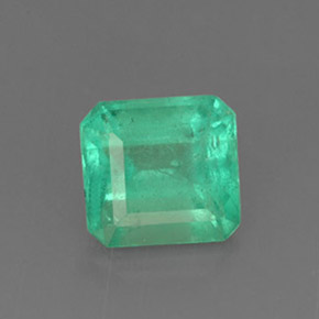 Émeraude vert naturelle taille émeraude, 1,31 ct, SI-I1