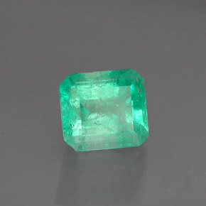 Émeraude vert naturelle taille émeraude, 0,98 ct, I1