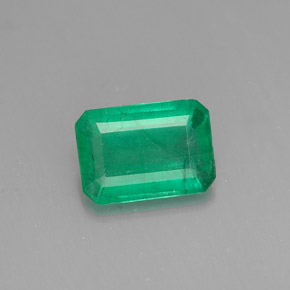 Émeraude vert naturelle taille émeraude, 0,75 ct, I1