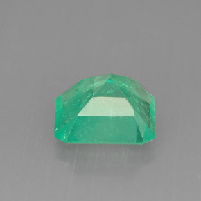 Émeraude vert naturelle taille émeraude, 1,26 ct, SI-I1