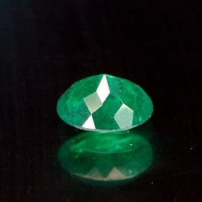 Émeraude vert naturelle coupe ovale, 0,35 ct, SI-I1