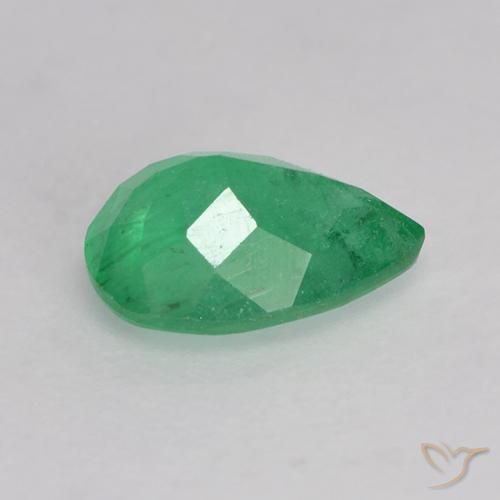 Émeraude Vert jade naturelle En forme de poire, 0.60 ct, I1