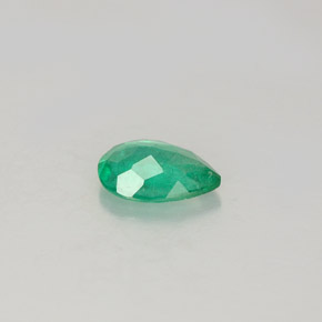 Émeraude vert naturelle en forme de poire, 0,44 ct, SI-I1