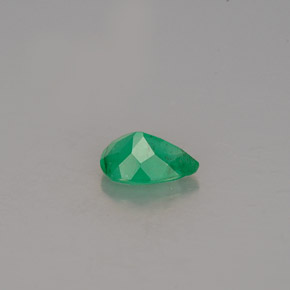 Émeraude vert naturelle en forme de poire, 0,49 ct, SI-I1