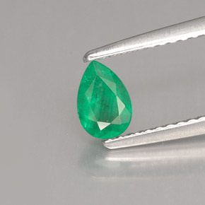 Émeraude Vert naturelle En forme de poire, 0.45 ct, SI-I1
