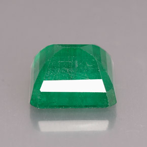 Émeraude Vert naturelle Taille émeraude, 4.42 ct, SI