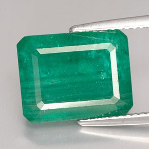 Émeraude vert naturelle taille émeraude, 7,55 ct, SI-I1