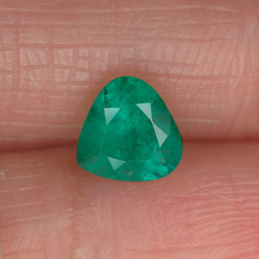 Émeraude Vert naturelle En forme de poire, 0.83 ct, SI-I1