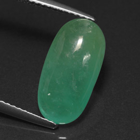 Émeraude Vert naturelle Coupe ovale, 4.49 ct, Translucide