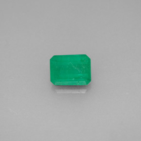Émeraude vert naturelle taille émeraude, 0,71 ct, SI-I1