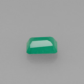 Émeraude vert naturelle taille émeraude, 0,37 ct, SI-I1