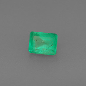 Émeraude vert naturelle taille émeraude, 0,47 ct, SI-I1