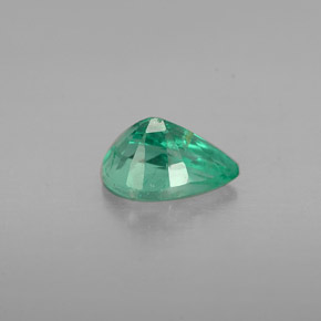 Émeraude Vert naturelle En forme de poire, 0.58 ct, VS-SI