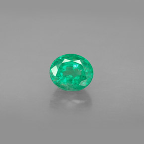 Émeraude Vert naturelle Coupe ovale, 0.87 ct, SI