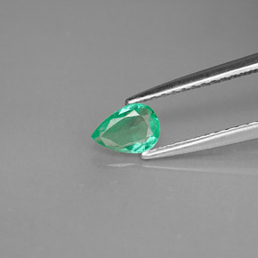 Émeraude vert naturelle en forme de poire, 0,31 ct, VS-SI
