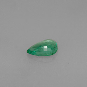 Émeraude Vert naturelle En forme de poire, 0.34 ct, VS-SI